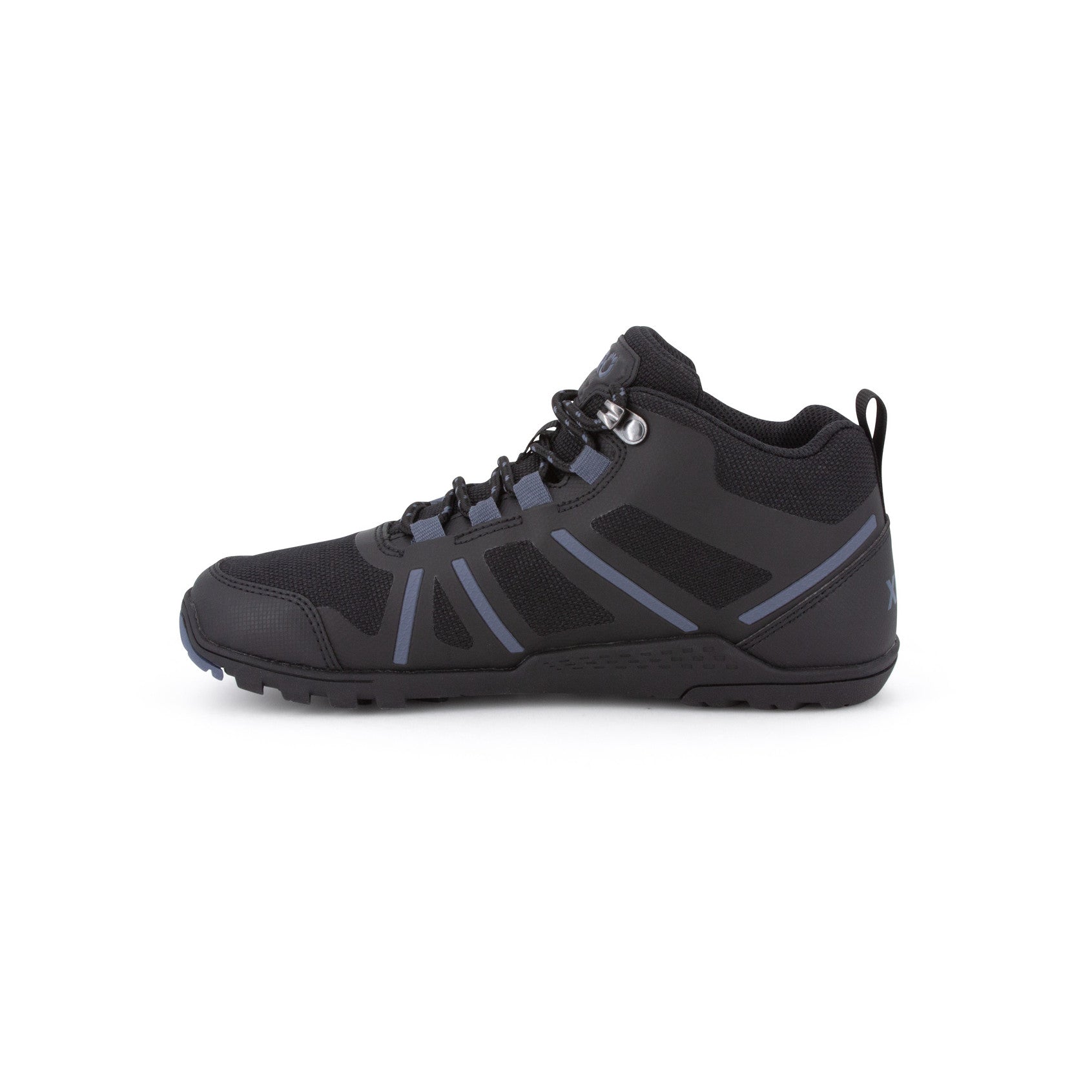Daylite Hiker Fusion Women Black Barfußschuhe Wanderschuhe – Ansicht von links. Diese Schuhe kombinieren Flexibilität und Komfort, ideal für Wanderungen im Freien, mit einem minimalistischen Design für ein natürliches Gehgefühl.
Erhältlich in unserem Onlineshop für Barfußschuhe.