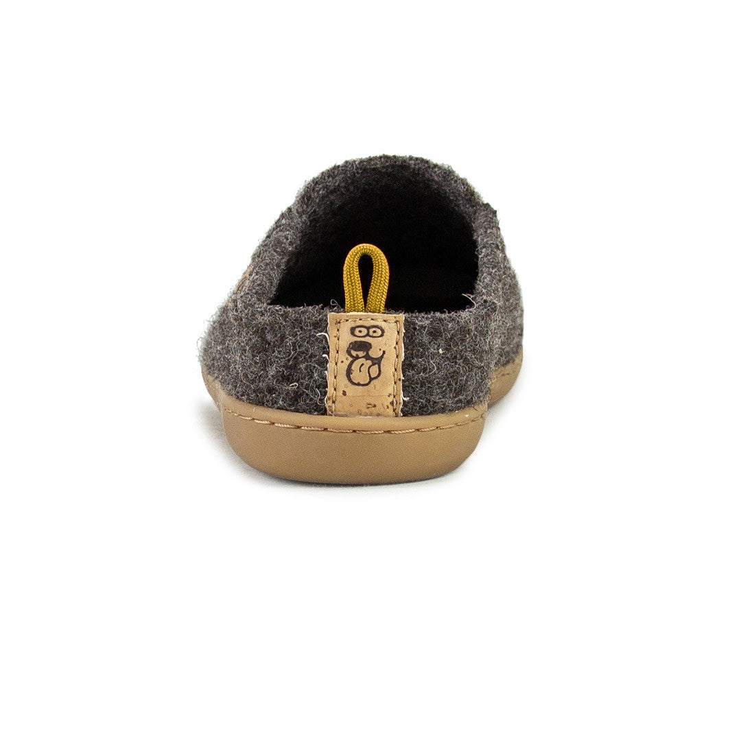Doghammer Terrar Dahoam Wool Dark Brown Barfußschuhe, Hausschuhe aus Wolle von hinten im Onlineshop für Barfußschuhe