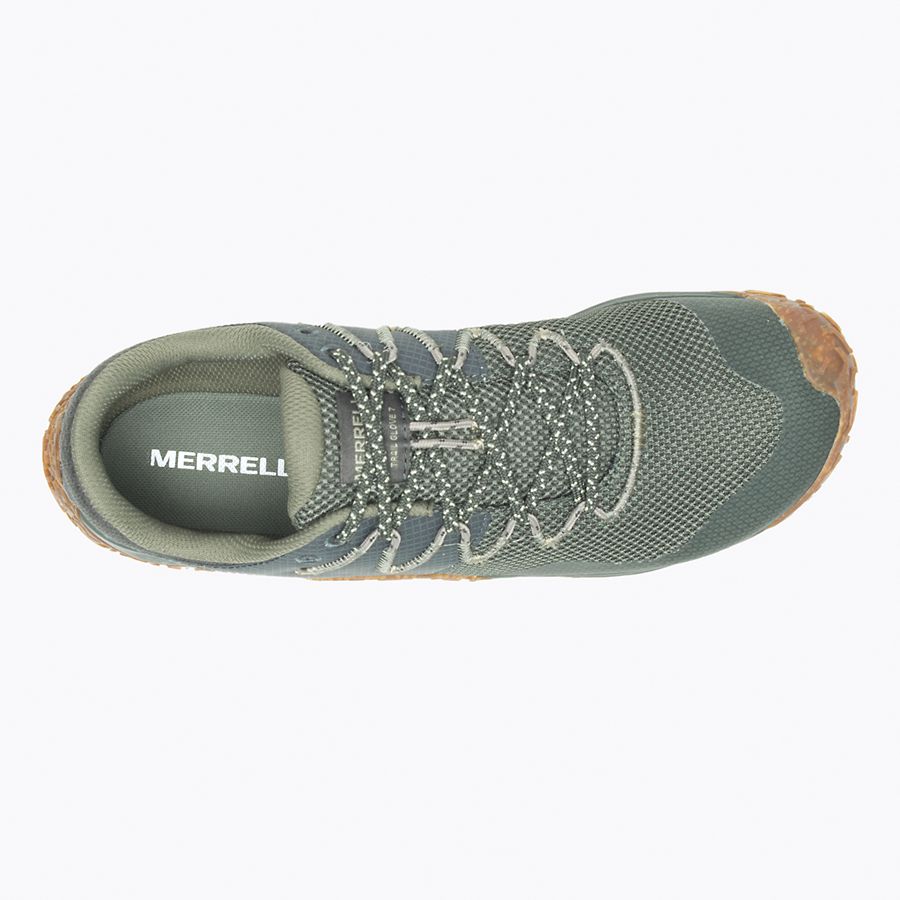 Barfußschuhe Merrell Trail Glove 7 in Pine Gum für Herren, Ansicht von oben, erhältlich in unserem Onlineshop für Barfußschuhe. Ergonomisches Design für natürlichen Komfort und optimale Passform bei jeder Bewegung.