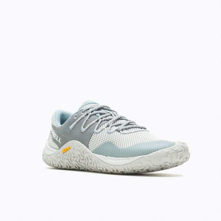 Barfußschuhe Merrell Trail Glove 7 für Damen in Highrise, Frontansicht, erhältlich in unserem Onlineshop für Barfußschuhe. Bietet perfekte Passform und flexiblen Tragekomfort für aktive Outdoor-Fans.