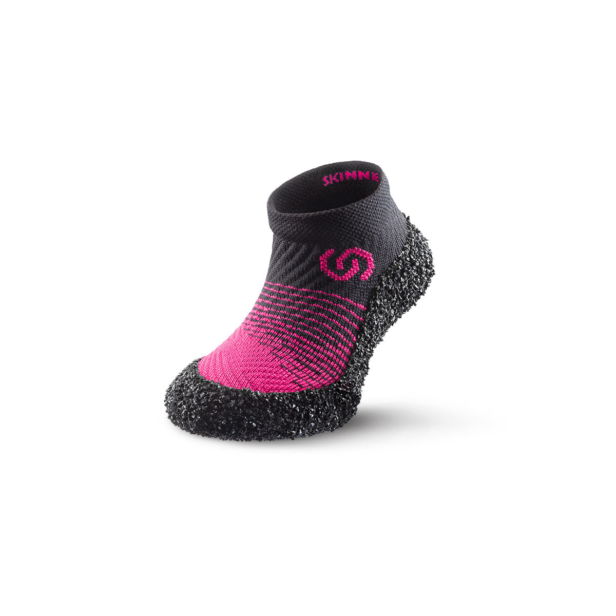 Skinners 2.0 Kids Barfußschuhe in Rose Pink sind flexible Sockenschuhe für Kinder, die barfußähnliches Gehen und Spielen ermöglichen. Erhältlich in unserem Onlineshop für Barfußschuhe.