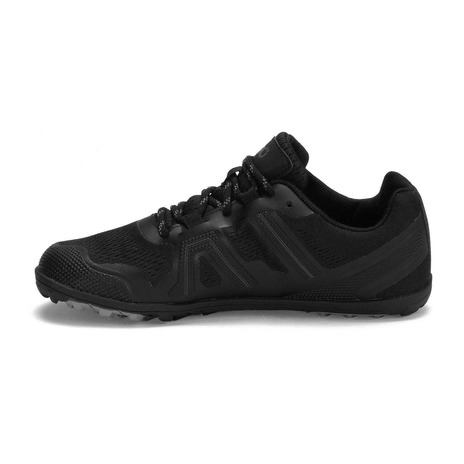 Linke Seitenansicht der Xero Shoes Mesa Trail II Damen Barfußschuhe in Black mit breiter Zehenbox als Wanderschuhe im Onlineshop für Barfußschuhe