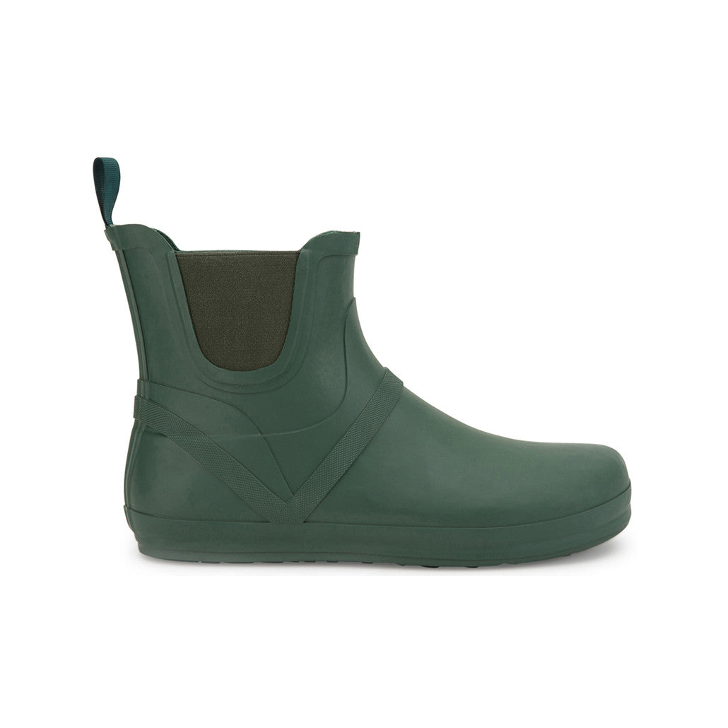 Xero Shoes Gracie Grün Damen Barfußschuhe minimalistische Regenstiefel, Ansicht von rechts. Diese flexiblen, barfußähnlichen Regenstiefel bieten optimalen Schutz bei Regenwetter, während sie den Komfort und die Bewegungsfreiheit von Barfußschuhen bewahren. Ideal für aktive Frauen, die bei jedem Wetter mobil bleiben wollen. Erhältlich in unserem Onlineshop für Barfußschuhe.