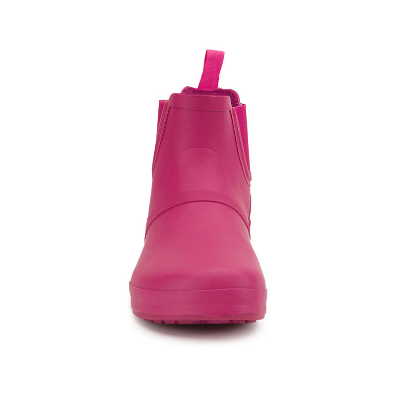 Xero Shoes Gracie Pink Damen Barfußschuhe minimalistische Regenstiefel, Ansicht von vorne. Diese flexiblen, barfußähnlichen Regenstiefel bieten optimalen Schutz vor Nässe und ein komfortables Laufgefühl. Der pinke Farbton sorgt für einen fröhlichen Look, ideal für regnerische Tage. Erhältlich in unserem Onlineshop für Barfußschuhe.