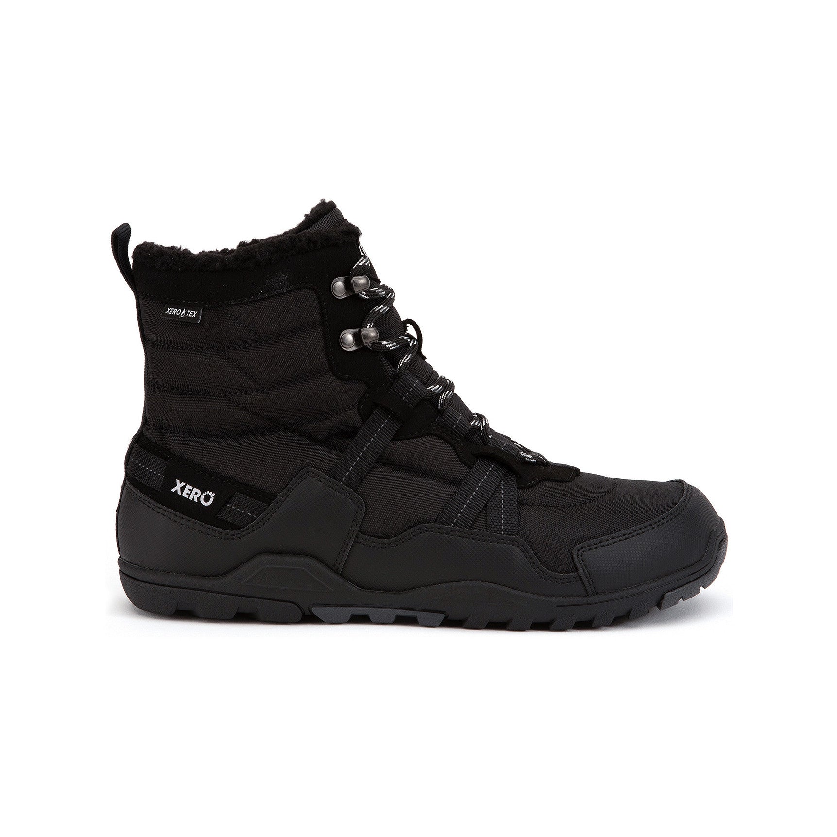 Xero Shoes Alpine Men Black Barfußschuhe Schneestiefel für den Winter, Ansicht von rechts. Leichte, flexible Winterstiefel in Schwarz, die natürlichen Komfort und Wärme bieten. Erhältlich in unserem Onlineshop für Barfußschuhe.