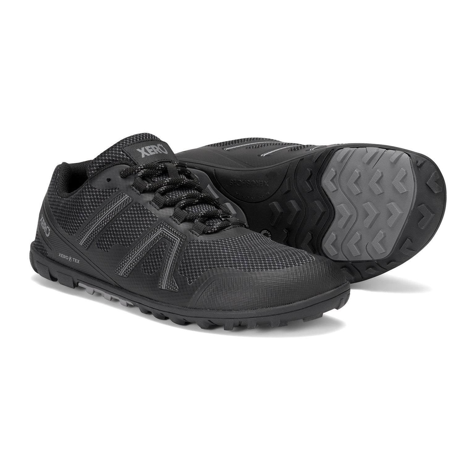 Xero Shoes Mesa Trail WP wasserdichte Barfußschuhe für Herren in Schwarz, ideal als Wanderschuhe im Onlineshop für Barfußschuhe