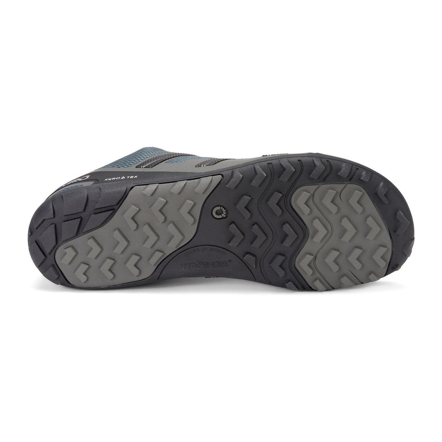 Xero Shoes Mesa Trail WP wasserdichte Barfußschuhe für Herren in Grün mit Sohle von unten im Onlineshop für Barfußschuhe, ideal zum Wandern