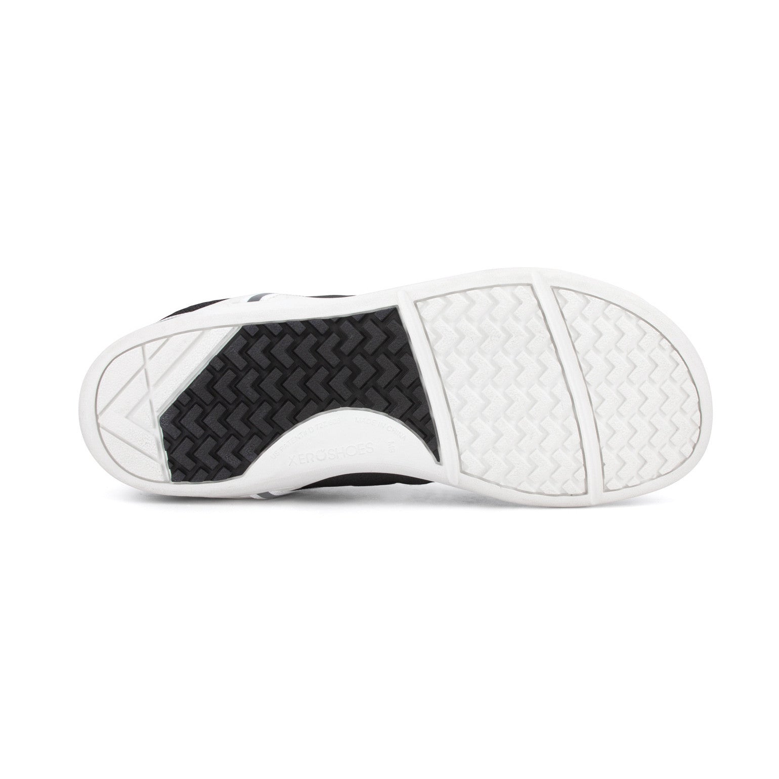 Xero Shoes Prio Barfußschuhe für Herren in Schwarz-Weiß, Sohlenansicht im Onlineshop für Barfußschuhe