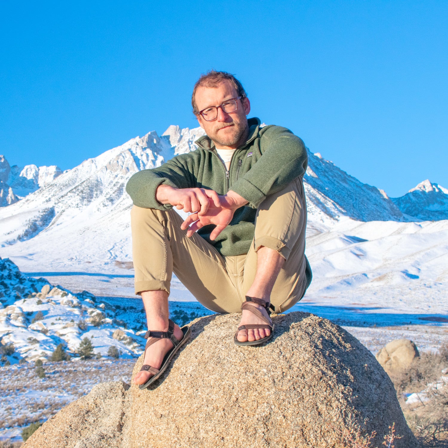 Xero Shoes Z Trail EV Barfußsandalen für Herren in Multi Brown, am Fuß gezeigt im Onlineshop für Barfußschuhe