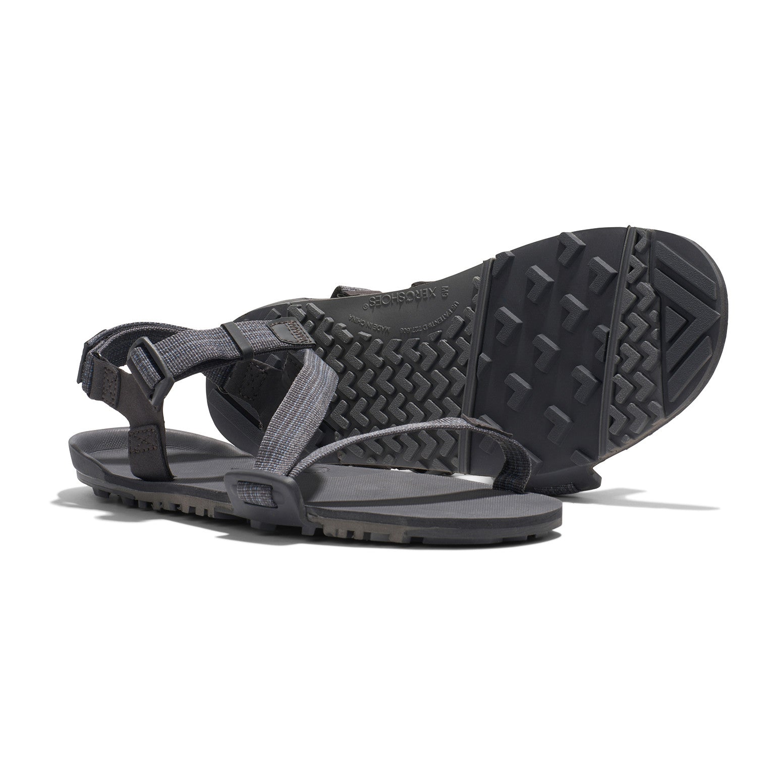 Herren-Barfußsandalen Xero Shoes Z-Trail EV in Steel Gray, vielseitig und robust, ideal für Trekking, Alltag und unseren Onlineshop.