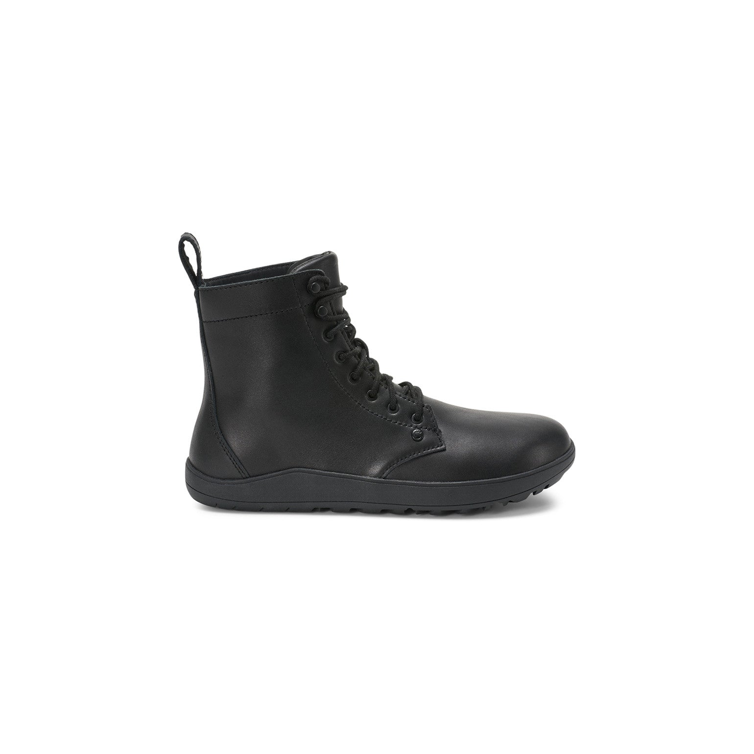 Barfußschuhe Xero Shoes Breckenridge in Schwarz aus Leder, knöchelhohe Damenstiefel, rechte Ansicht, erhältlich in unserem Onlineshop.