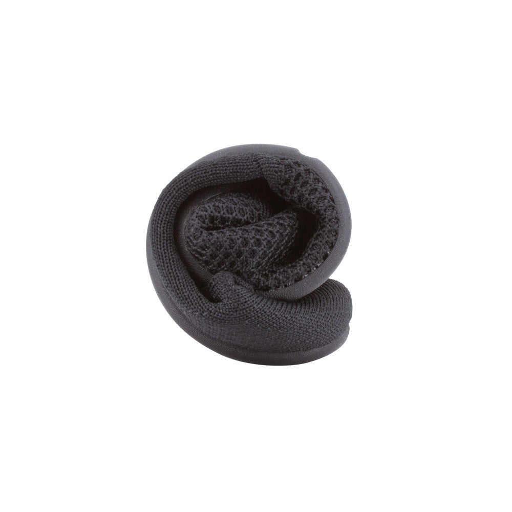 Schwarze Phoenix Knit Damen Ballerinas von Xero Shoes als Barfußschuhe, zusammengerollt im Onlineshop für Barfußschuhe