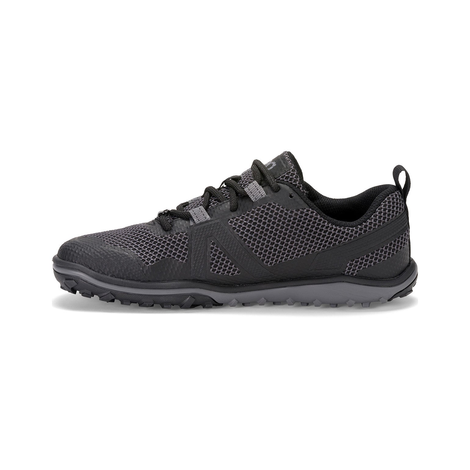 Linke Ansicht der Xero Shoes Scrambler Low Barfußschuhe in Schwarz für Damen als Wanderschuhe im Onlineshop für Barfußschuhe