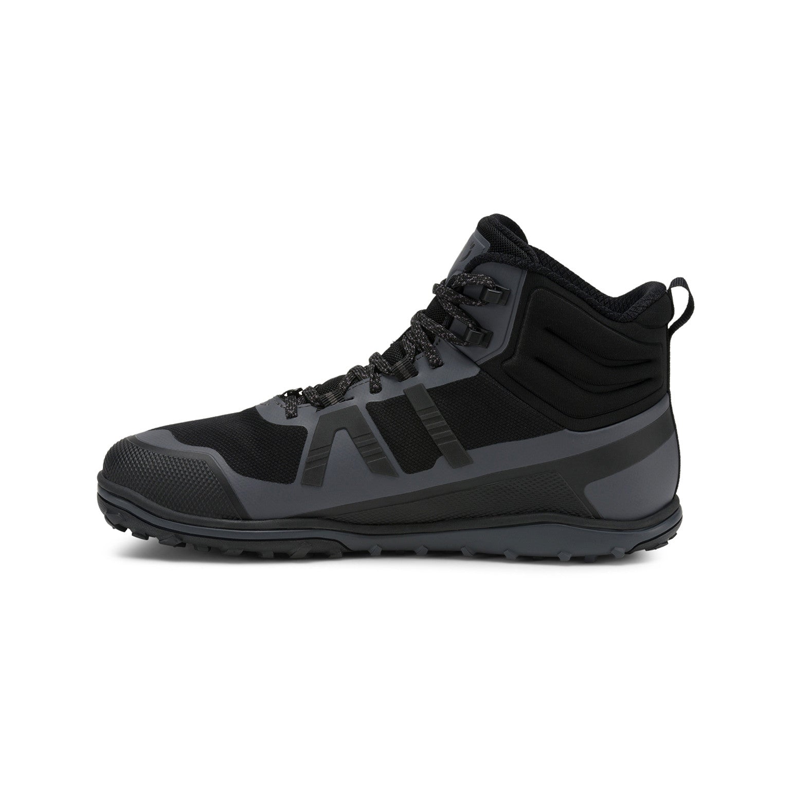 Xero Shoes Scrambler Mid II WP Barfußschuhe, wasserdichte Wanderschuhe für Herren, linke Seitenansicht in Schwarz im Onlineshop für Barfußschuhe