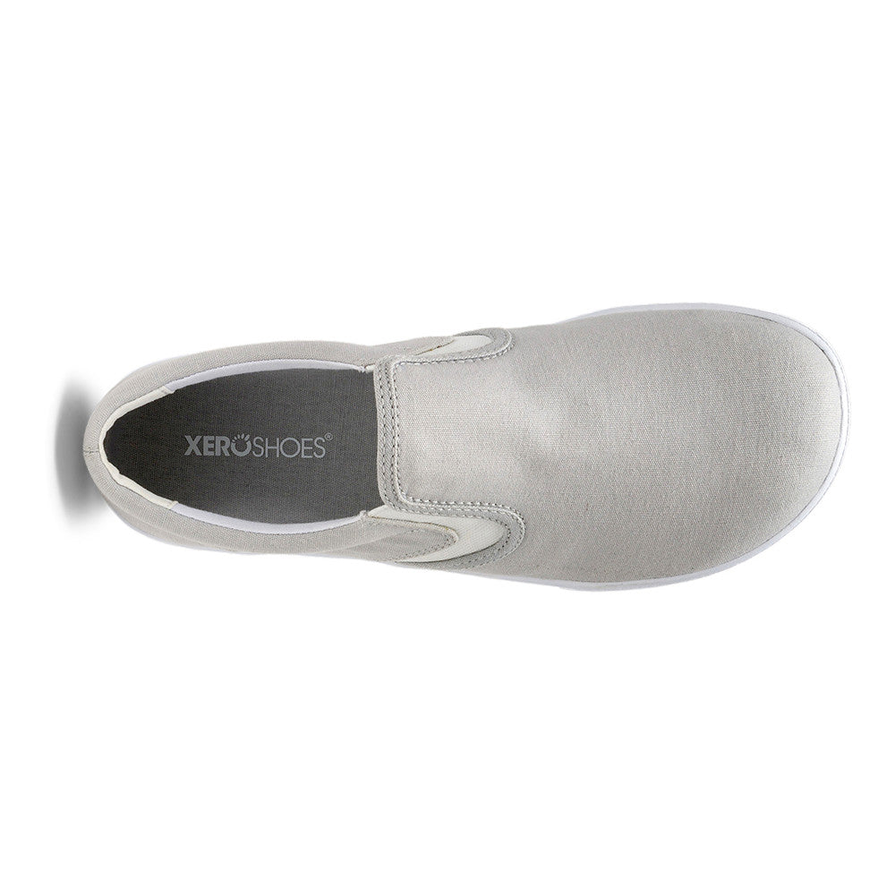 Xero Shoes Dillon Canvas Slip-On Barfußschuhe für Herren in Lunar Rock aus der Perspektive von oben, bequem und vielseitig für den Alltag. Erhältlich in unserem Onlineshop für Barfußschuhe.