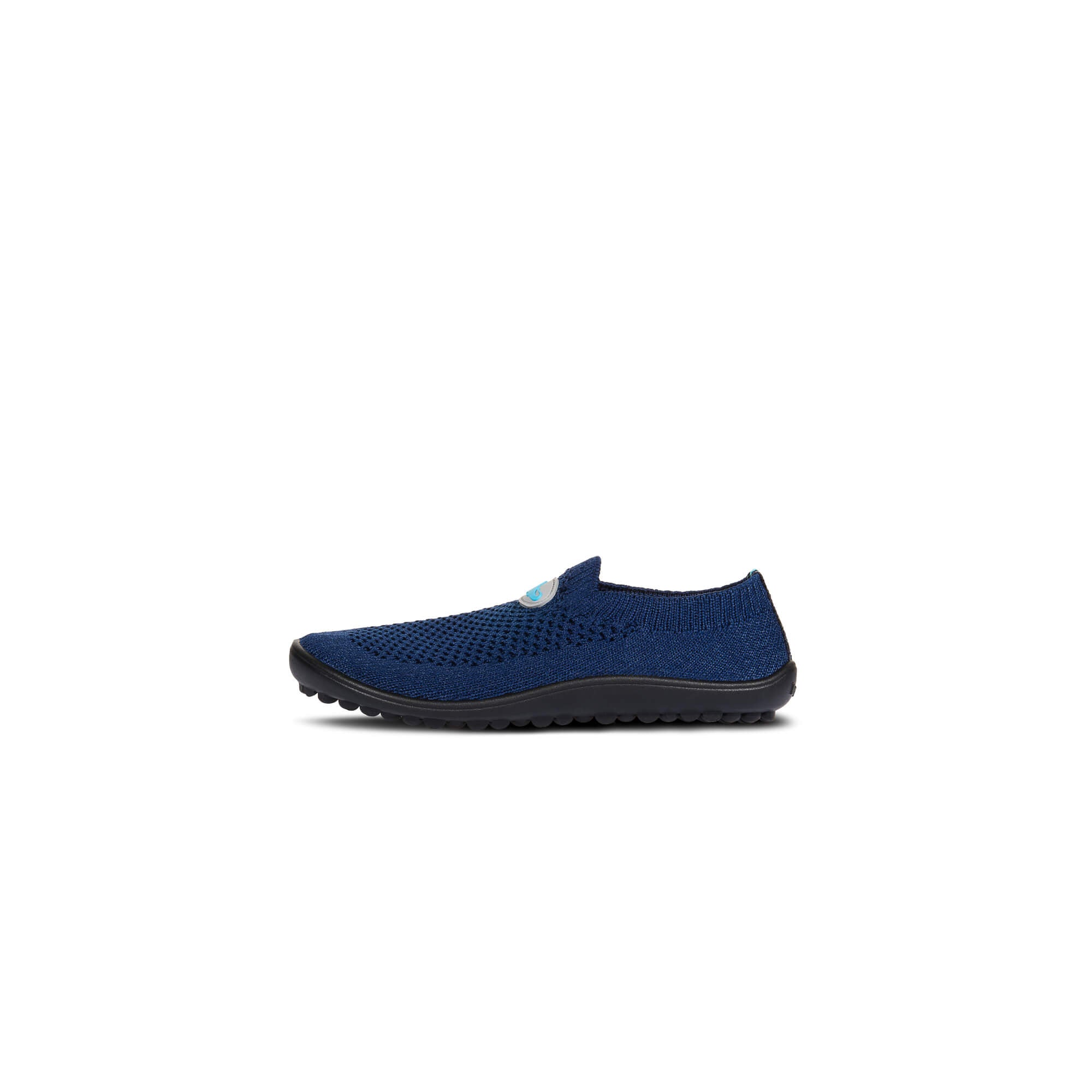 Leguanito Scio Blue (Größe 23 bis 28) Kinder Barfußschuhe Slipper – Seitenansicht von links, zeigt den komfortablen und flexiblen Slipper für Kinder, erhältlich im Barfußschuhe Onlineshop Barfusswelten.de.