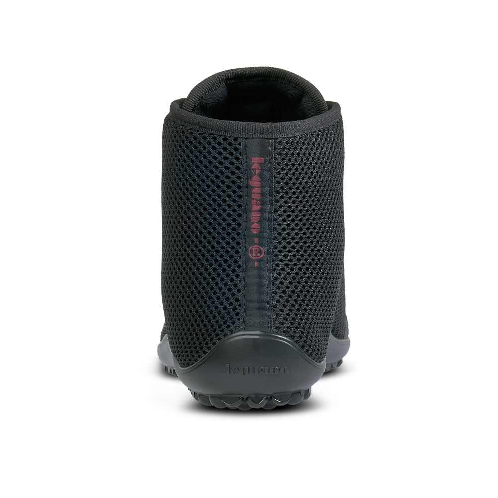 Leguano Aktiv Plus Barfußschuhe, Rückansicht im Onlineshop für Barfußschuhe. Diese bequemen Übergangsschuhe für Herbst und Frühling kombinieren Flexibilität mit hervorragendem Tragekomfort, um die natürliche Fußbewegung zu unterstützen und den perfekten Begleiter für wechselhaftes Wetter zu bieten.