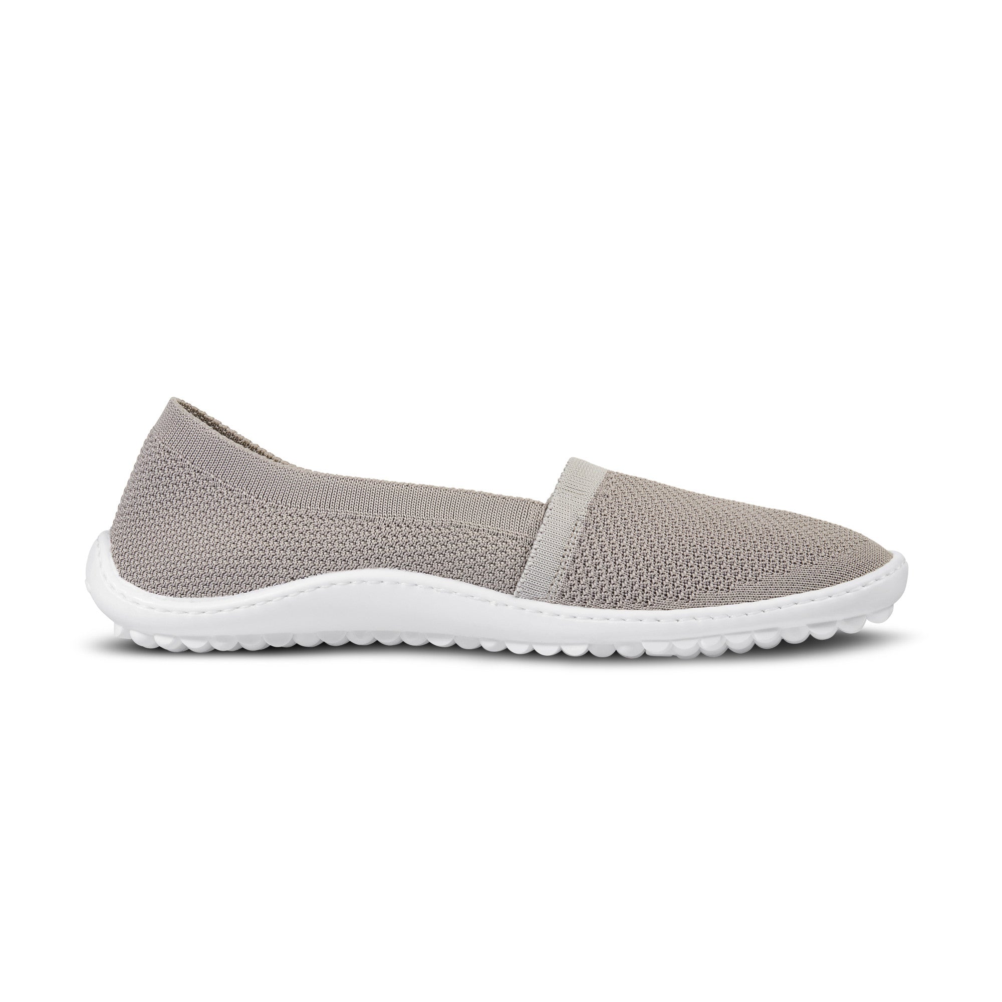 Barfußschuhe Leguano Flair Sand als elegante Slipper für Damen mit Seitenansicht im rechten Profil in unserem Onlineshop für Barfußschuhe entdecken