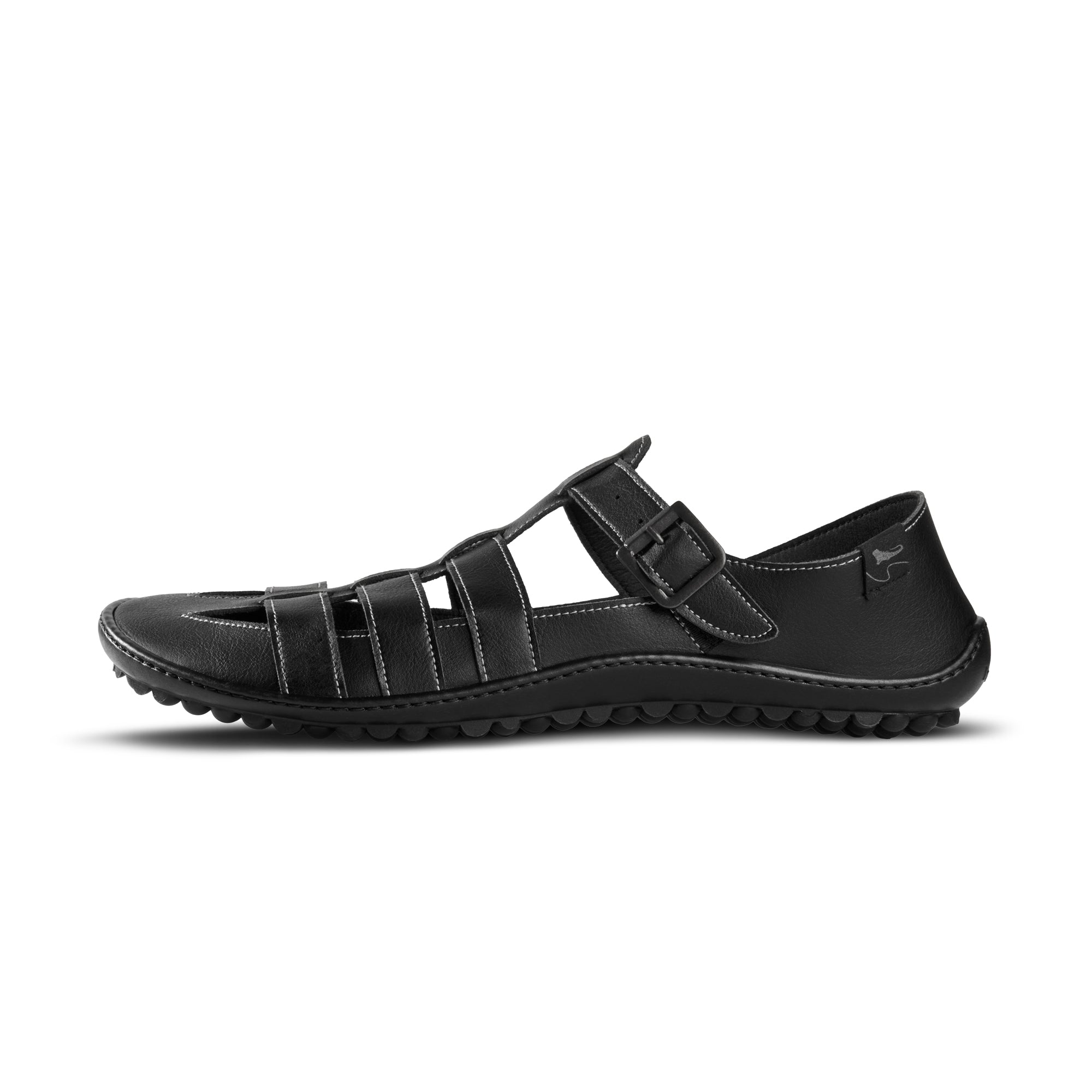 Leguano Jaro Black Barfußschuhe Herren Sandalen – Linke Seitenansicht, die den stilvollen Look und die flexible Passform zeigt. Diese Sandalen sind sowohl modisch als auch funktional und bieten optimalen Tragekomfort für jeden Anlass. Jetzt im Onlineshop für Barfußschuhe erhältlich.
