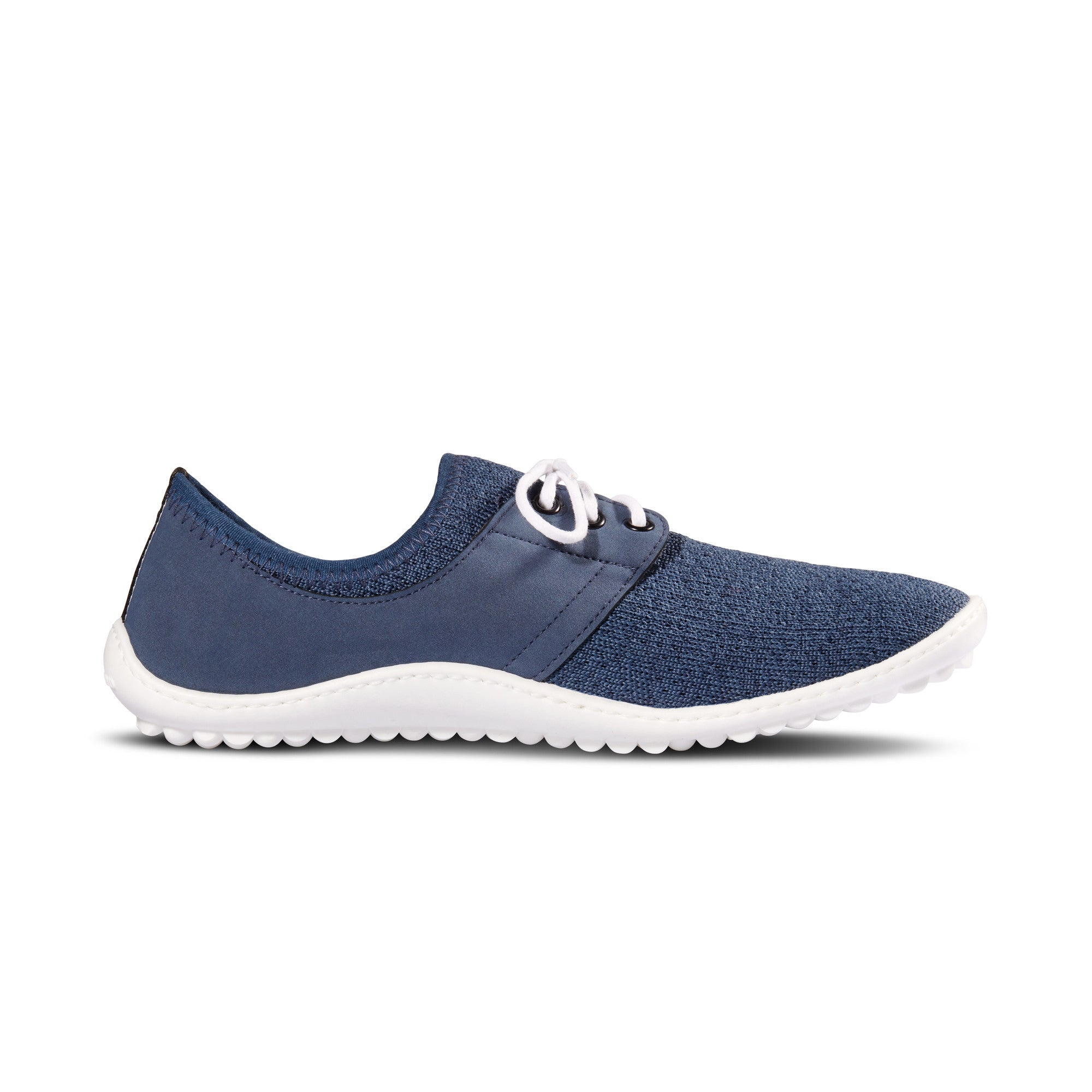 Leguano Juno Sailor Barfußschuhe, rechte Seitenansicht der bequemen Sneaker und Segelschuhe für aktiven Lifestyle. Jetzt erhältlich im Onlineshop für Barfußschuhe