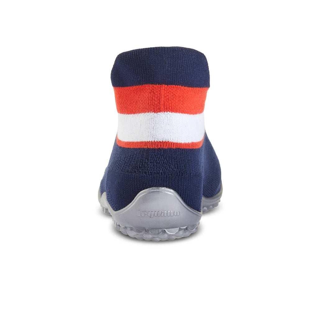 Leguano Sneaker in Blau und Rot mit weißem Bund, in Rückansicht abgebildet und perfekt für ein angenehmes Laufgefühl. Jetzt erhältlich im Onlineshop für Barfußschuhe.