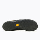 Barfußschuhe Merrell Trail Glove 7 in Schwarz für Herren, Ansicht von unten, erhältlich in unserem Onlineshop für Barfußschuhe. Griffige Sohle für sicheren Halt und Stabilität auf verschiedenen Untergründen.