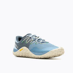 Barfußschuhe Merrell Trail Glove 7, Vorderansicht, Chambray Slate-Farbe, Barfußsportschuhe für Damen, bieten natürlichen Komfort und Flexibilität für aktive Bewegungen, erhältlich in unserem Onlineshop für Barfußschuhe.