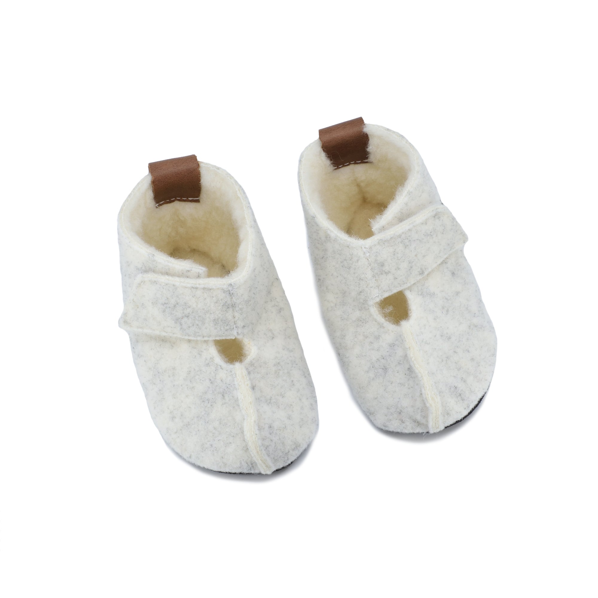 OmaKing Kinder Barfuß-Hausschuhe aus weißer Wolle, gefüttert für kalte Tage, Ansicht von oben, jetzt im Onlineshop für Barfußschuhe erhältlich