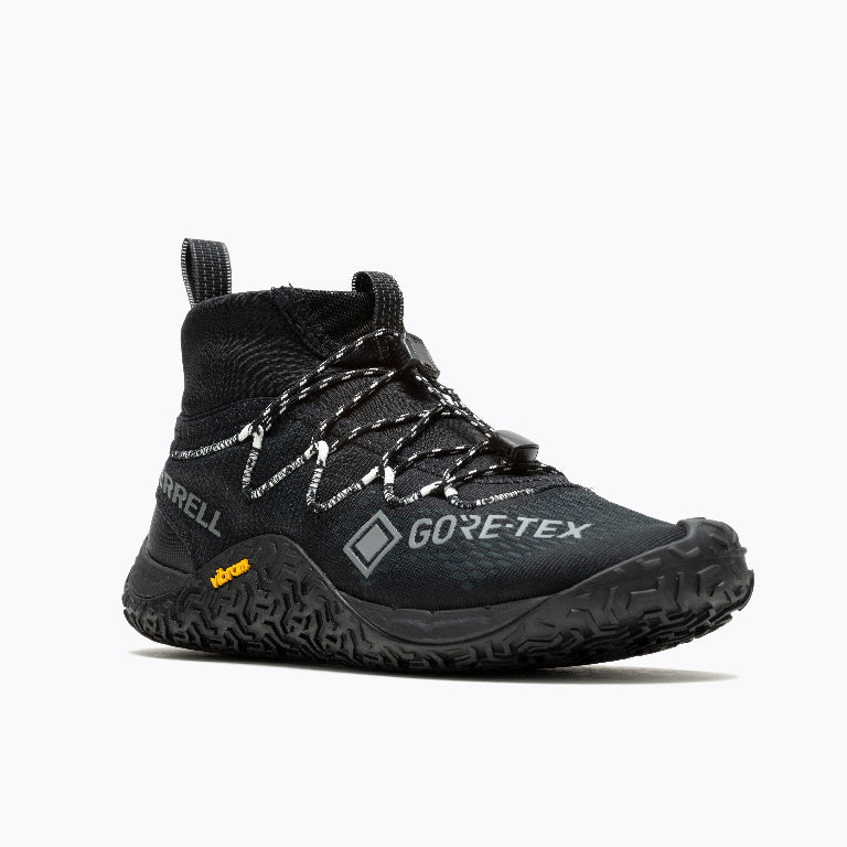 Barfußschuhe Trail Glove 7 GTX in Schwarz für Damen, Frontansicht, erhältlich in unserem Onlineshop für Barfußschuhe. Wasserdicht und flexibel für natürlichen Komfort und Schutz bei jedem Schritt.