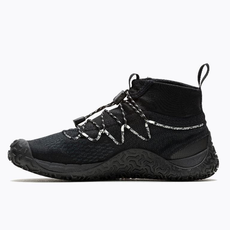 Barfußschuhe Trail Glove 7 GTX in Schwarz für Damen, linke Ansicht, erhältlich in unserem Onlineshop für Barfußschuhe. Wasserdicht und flexibel für optimalen Schutz und Komfort bei jeder Bewegung.