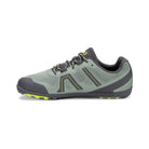 Linke Seitenansicht der Xero Shoes Mesa Trail II Damen Barfußschuhe in lily pad als atmungsaktive Wanderschuhe im Onlineshop für Barfußschuhe