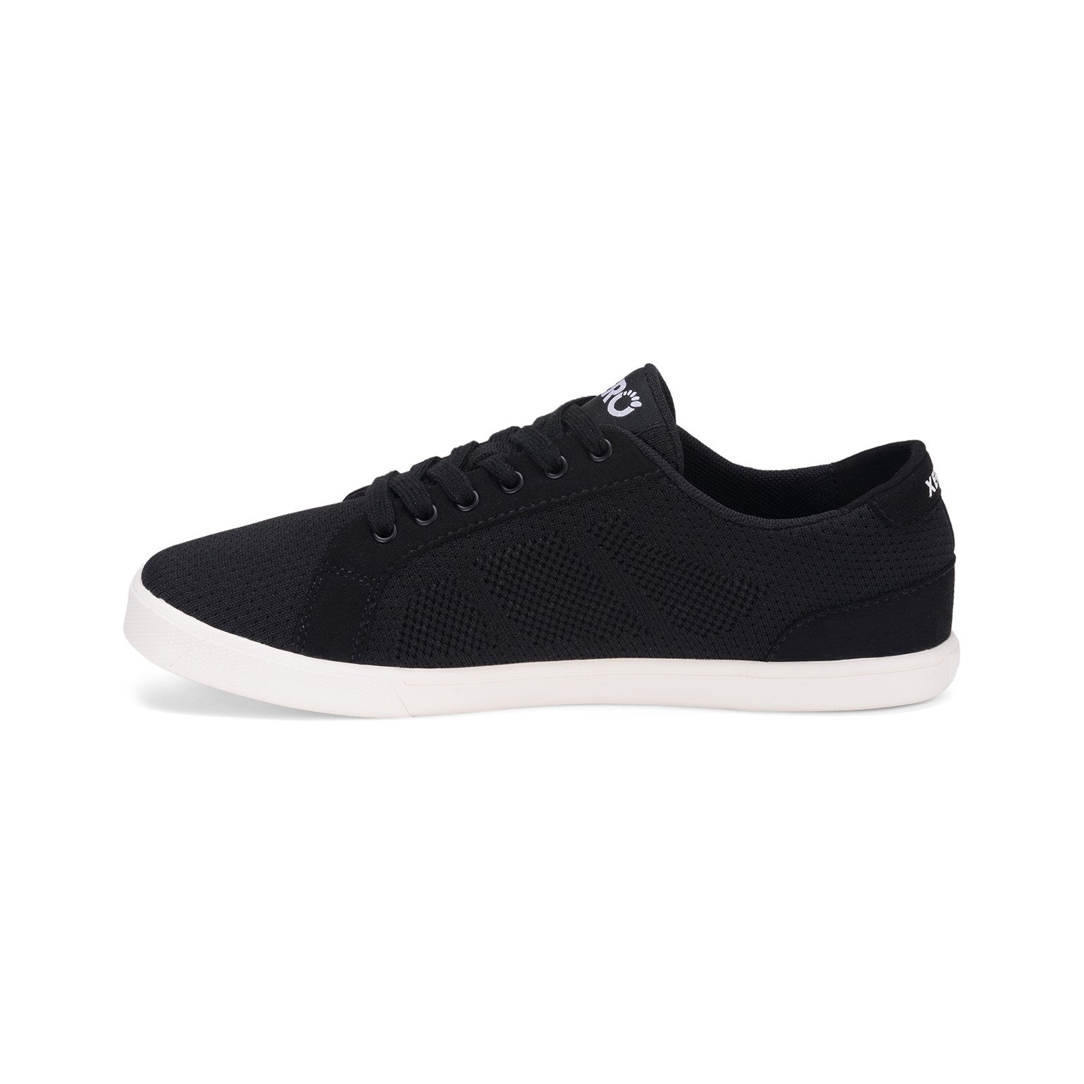 Xero Shoes Dillon Barfußschuhe für Damen in Schwarz aus der linken Seitenansicht, bequem und perfekt für den Alltag. Erhältlich in unserem Onlineshop für Barfußschuhe.