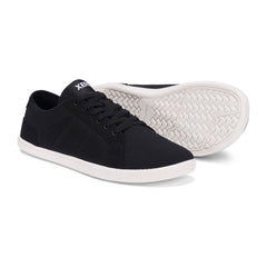 Xero Shoes Dillon Barfußschuhe für Herren in Schwarz, bieten hervorragenden Komfort und Flexibilität für den Alltag. Perfekt für natürliche Bewegungen und ganztägigen Tragekomfort. Erhältlich in unserem Onlineshop für Barfußschuhe.
