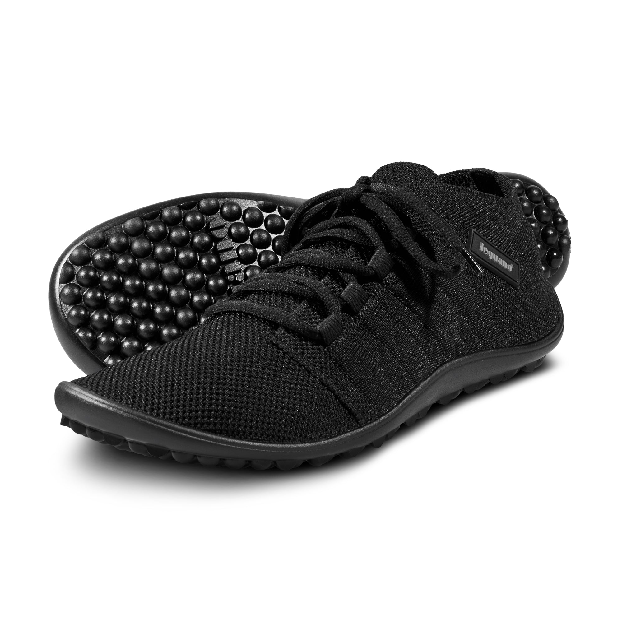 Leguano Beat Barfußschuhe Sneaker in Schwarz. Diese bequemen Sneaker bieten eine flexible Passform und unterstützen eine natürliche Fußbewegung. Perfekt für jeden Anlass, jetzt im Onlineshop für Barfußschuhe erhältlich.