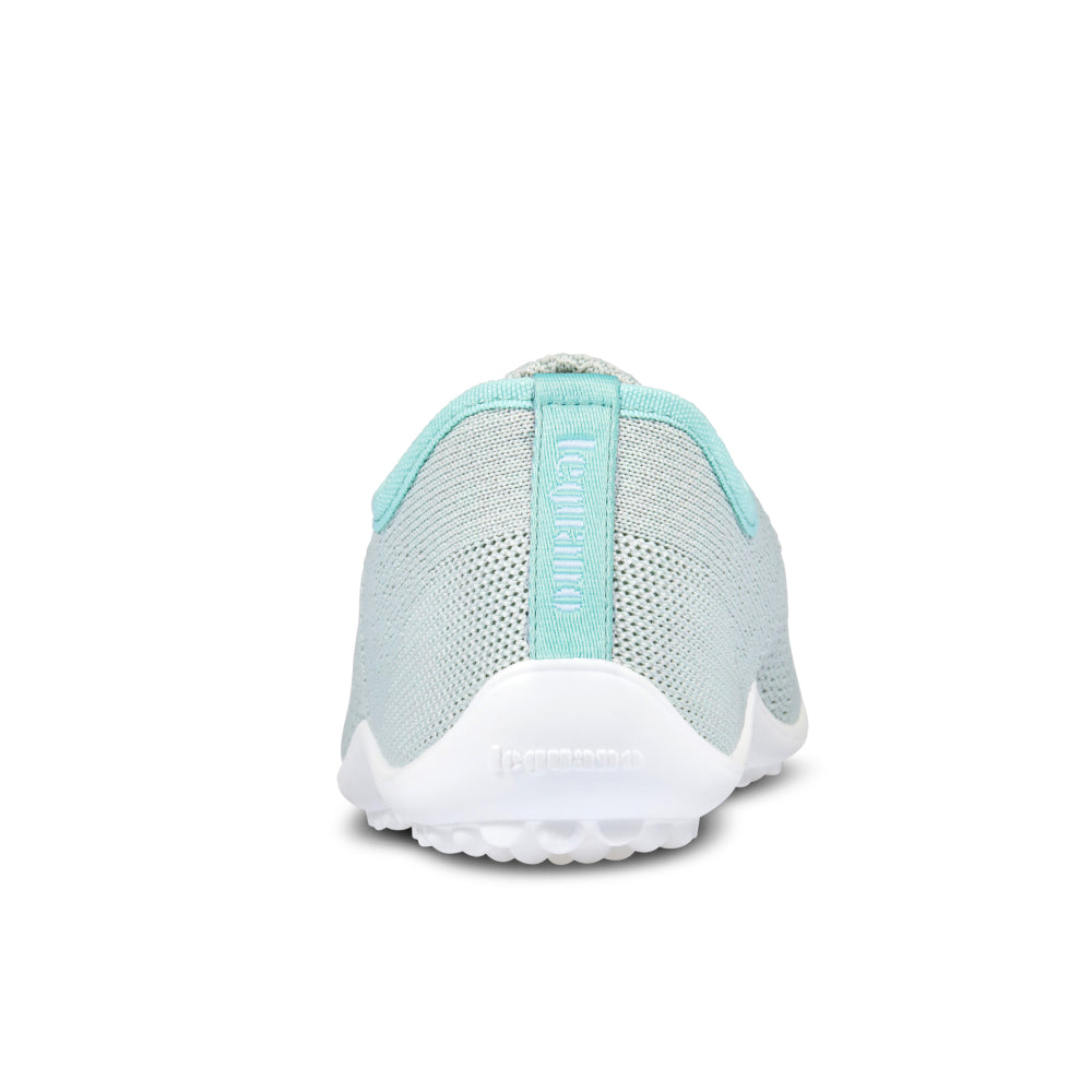 Leguano Go Mint Sneaker Barfußschuhe – Rückansicht der stylischen mintgrünen Sneaker, ideal für einen aktiven Lebensstil. Jetzt im Onlineshop für Barfußschuhe erhältlich.