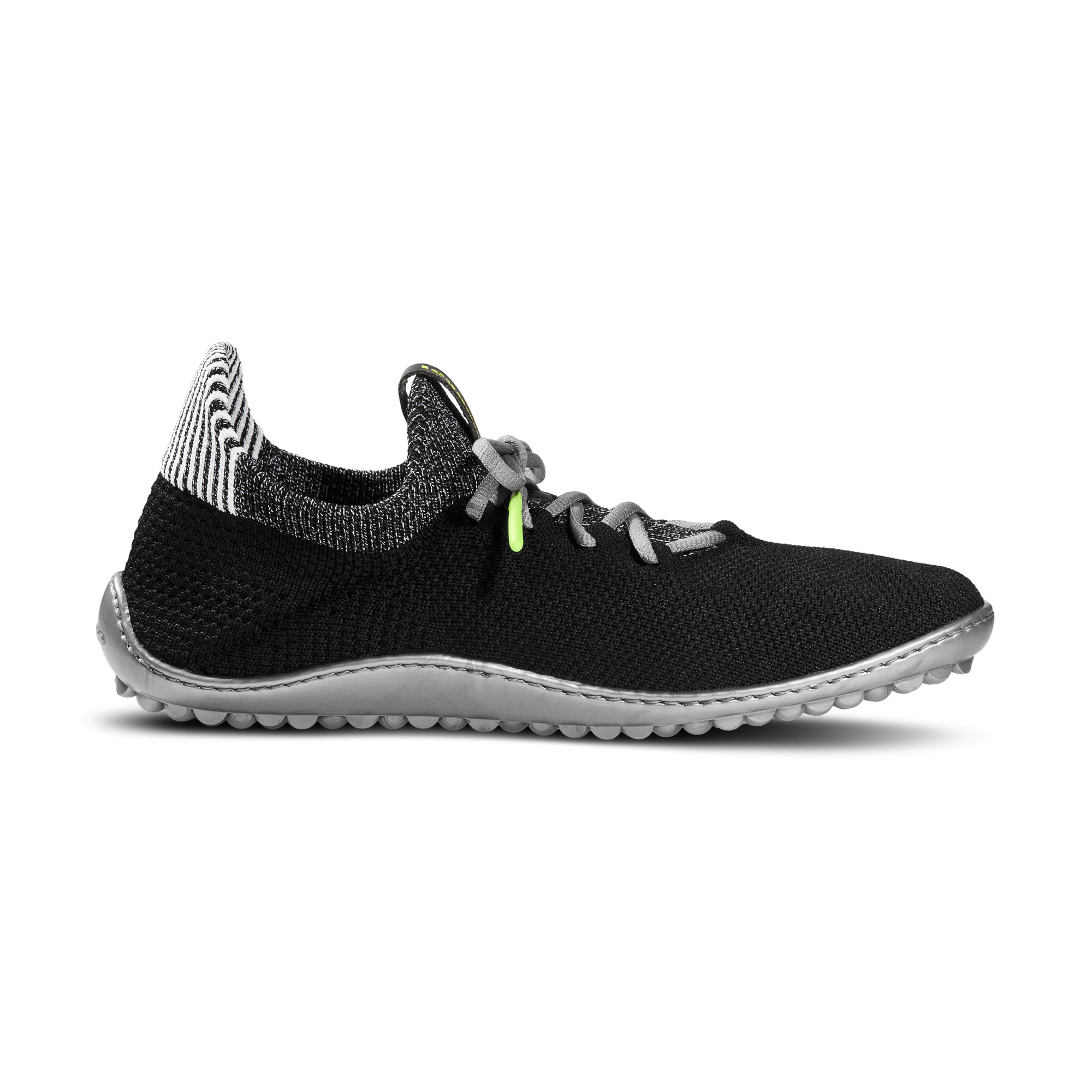 Leguano Inspiro Sportschuhe Sneaker Barfußschuhe – Seitenansicht rechts: Perfekt für sportliche Aktivitäten, vereint dieser Sneaker Leichtigkeit und Flexibilität für ein natürliches Laufgefühl. Jetzt im Onlineshop für Barfußschuhe erhältlich.