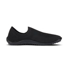 Leguano Scio Barfußslipper in Schwarz, in rechter Seitenansicht abgebildet und ideal für minimalistisches Gehen. Jetzt erhältlich im Onlineshop für Barfußschuhe.