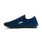 Leguano Scio Barfußslipper in Blau, in linker Seitenansicht abgebildet und ideal für minimalistisches Gehen. Jetzt erhältlich im Onlineshop für Barfußschuhe.